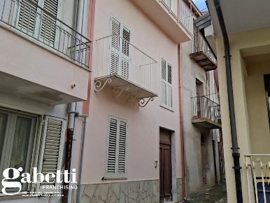 Foto Casa indipendente in Via Cercere 9, Montagnareale Centro di 70 m²
