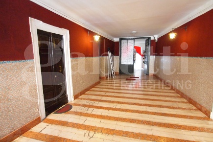 Foto Box in Via cattaneo 27, Verona Centro Storico di 16 m² con 1 locali