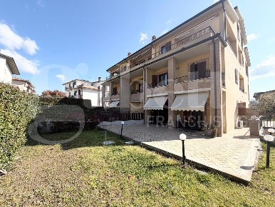 Foto Appartamento in Via CREDARO 13, Perugia Collestrada di 58 m²
