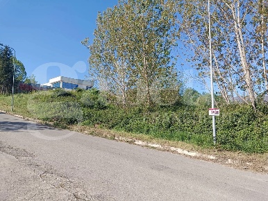 Foto Terreno residenziale in Via Feudo snc, Castrolibero di 7300 m²