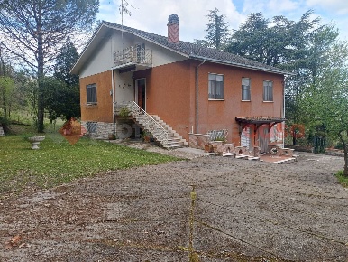 Foto Appartamento in Via MAZZORILE SNC, Falvaterra di 150 m² con 5 locali