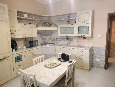 Foto Appartamento in Via Firenze, Priolo Gargallo con 4 locali in vendita