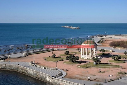 Foto Appartamento in Viale Italia 199, Livorno di 175 m² con 8 locali