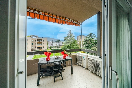 Foto Appartamento in Via Guglielmo Oberdan 6b, Brescia Oberdan di 168 m²