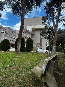 Foto Appartamento a Pescara Ospedale di 115 m² con 6 locali in affitto