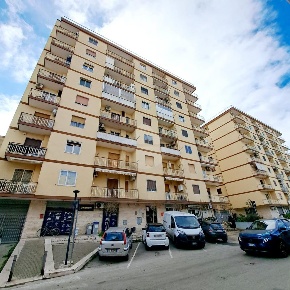 Foto Appartamento in Via Cornole di Ruccia, Modugno di 110 m² con 3 locali