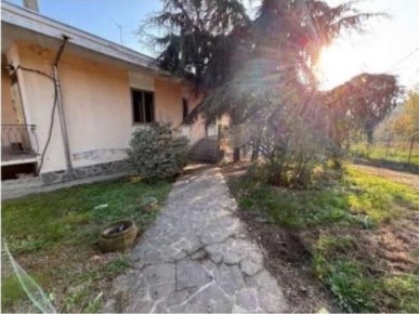 Foto Appartamento a Stradella di 110 m² con 5 locali in vendita
