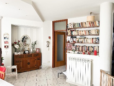 Foto Appartamento a Montelupo Fiorentino Centro di 121 m² con 5 locali