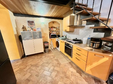 Foto Appartamento a Massa Centro di 82 m² con 3 locali in vendita