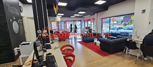 Foto Locale commerciale in Viale Libertà, Pavia Stazione - Ticinello