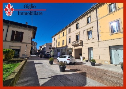 Foto Appartamento in Corso Bernacchi, Tradate Centro di 60 m² con 2 locali