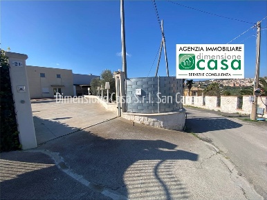 Foto Villa a schiera in Via Bigini, San Cataldo di 100 m² con 4 locali