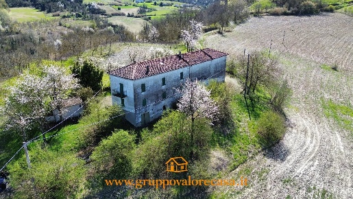 Foto Appartamento a Melazzo con 7 locali in vendita