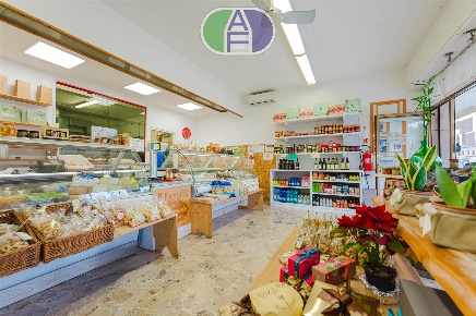Foto Attività commerciale in Via Roma 164, Spinea Spinea Orgnano di 70 m²
