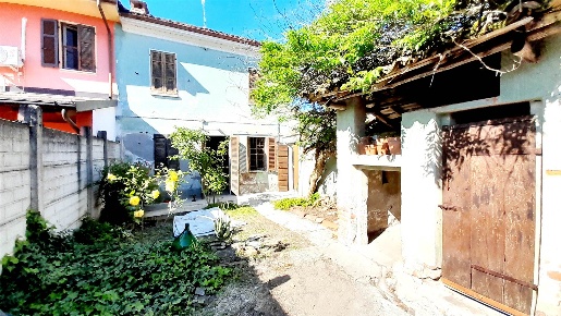 Foto Case semi ndipendenti a Mede Centro di 100 m² con 3 locali in vendita