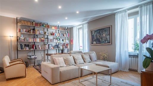 Foto Appartamento a Trieste Borgo Teresiano di 154 m² con 4 locali