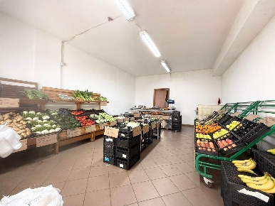 Foto Attività commerciale a Dolianova di 50 m² con 1 locali in vendita
