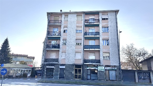 Foto Appartamento in via maggi 54, Lesmo di 89 m² con 3 locali in vendita