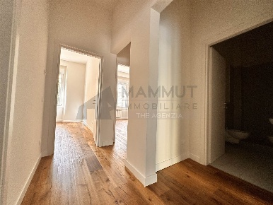 Foto Appartamento a Firenze Campo di Marte di 100 m² con 5 locali