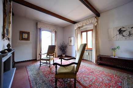 Foto Casa indipendente in Via Garibaldi, Campi Bisenzio Centro di 300 m²