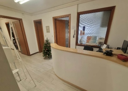Foto Ufficio in via delle Cento Stelle, Firenze Campo di Marte di 135 m²