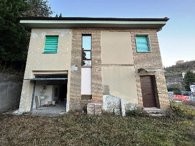 Foto Casa indipendente a San Severino Marche Centro di 112 m² con 4 locali