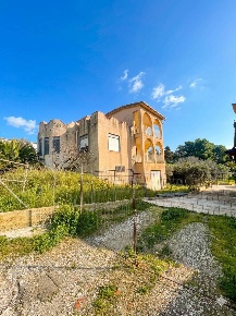 Foto Villa unifamiliare in via p4, Aragona di 406 m² con 10 locali