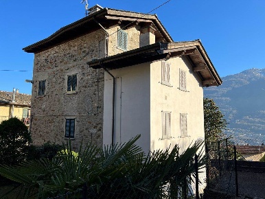 Foto Casa indipendente in Frazione Sant'Anna Località Zoia 149/C, Sondrio