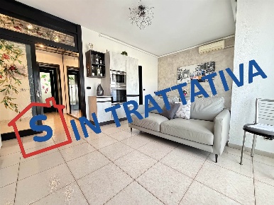 Foto Appartamento in Via Teano 9, Milano Comasina di 95 m² con 4 locali