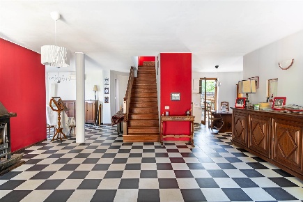 Foto Villa unifamiliare a Cassacco Centro di 207 m² con 5 locali in vendita