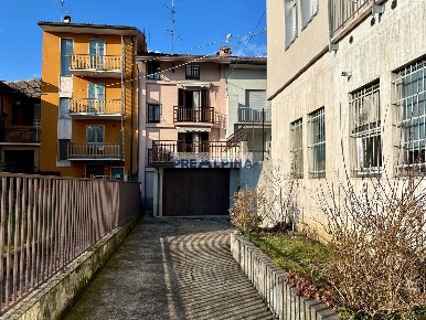Foto Casa indipendente in VIA CESARE BATTISTI 28, Gazzaniga Centro