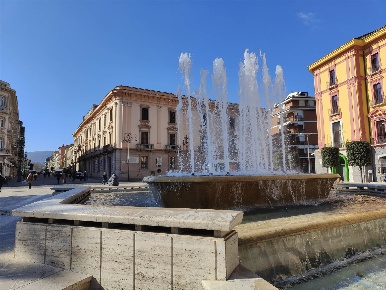 Foto Appartamento a Avellino Centro Storico di 170 m² con 5 locali