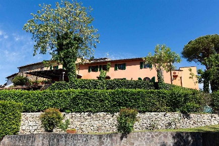 Foto Rustico a Casciana Terme Lari Parlascio di 532 m² con 11 locali