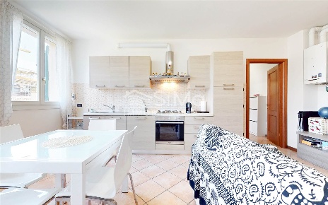 Foto Appartamento in Vicolo Sant'Agostino 30, Cento Cento Paese di 78 m²