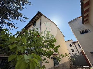 Foto Casa indipendente in Via di Querceto, Sesto Fiorentino Sesto Città