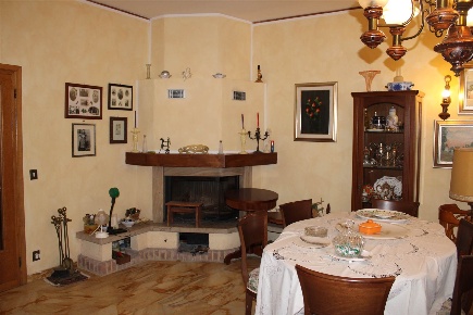 Foto Villa unifamiliare a Volterra Saline di 250 m² con 12 locali