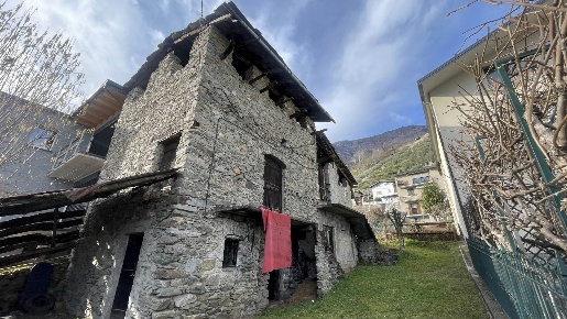 Foto Rustico in Via Morano, Ardenno Centro di 97 m² con 8 locali in vendita