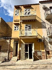 Foto Casa indipendente in Via Virgilio 15, Ribera Centro di 81 m²