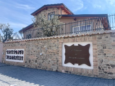 Foto Villa unifamiliare in VIA DELLA BORGHESIANA, Roma Rocca Cencia