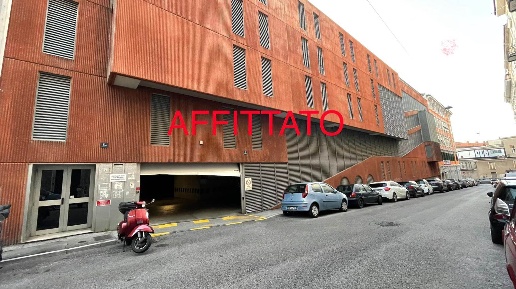 Foto Garage a Trieste Largo Barriera - Ospedale Maggiore di 15 m²