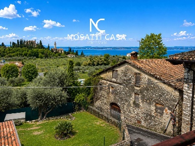 Foto Rustico in via raffaello 24, Toscolano-Maderno Toscolano Maderno