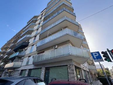 Foto Appartamento in Via Marchese di Villabianca 111, Palermo di 148 m²