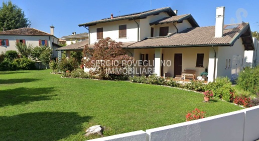 Foto Villa unifamiliare in Piazza San Pio X  45, Casier Centro di 376 m²