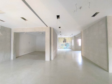 Foto Negozio a Parma Pablo - Prati Bocchi di 230 m² con 2 locali in affitto