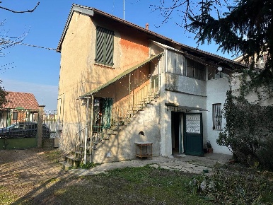 Foto Casa indipendente a Vigevano Centro di 100 m² con 3 locali in vendita