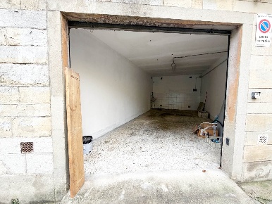 Foto Garage a Firenze Leopoldo - Vittorio Emanuele - Statuto di 28 m²