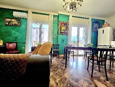 Foto Appartamento in via Fronda 21, Nocera Inferiore di 100 m² con 4 locali