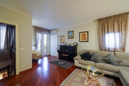 Foto Appartamento in Via Zara, Modugno di 105 m² con 3 locali in vendita