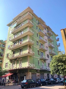 Foto Appartamento in Via VI Settembre 1860 5, Salerno di 60 m² con 2 locali