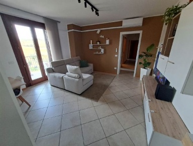 Foto Appartamento a Cupramontana di 80 m² con 4 locali in vendita